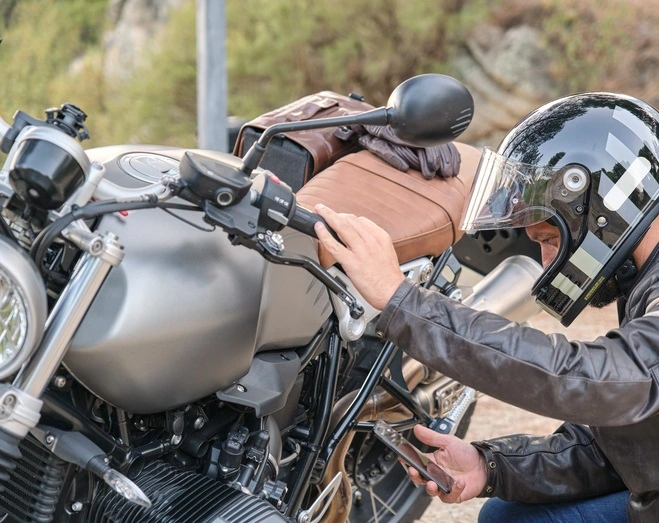 Assurance moto de collection prix et conseils Macif